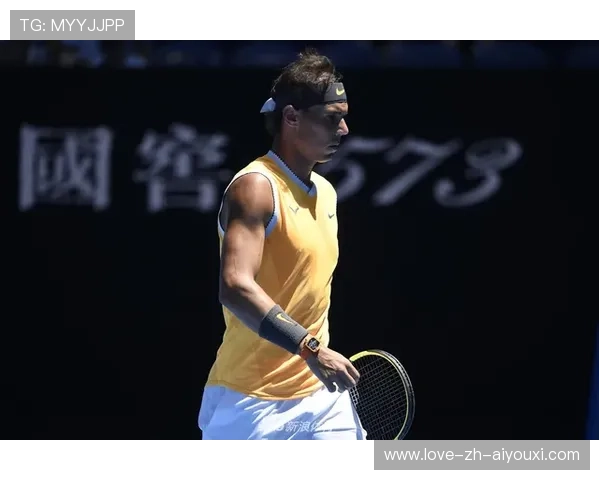 梁俨苧反手连续抽冲得手