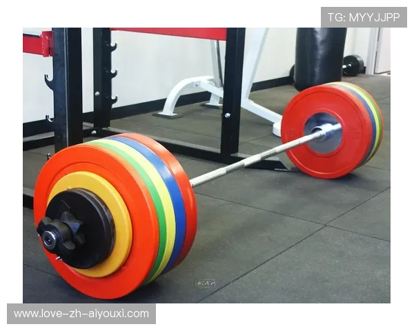 世界举重赛场“哐当巨响”,杠铃直接被他硬弯 世界举重赛场“哐当巨响”,杠铃直接被他硬弯