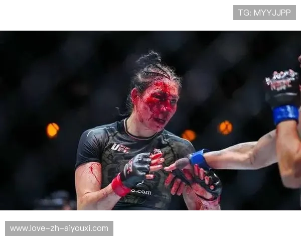 UFC重击震碎地板音效：极限搏击的震撼瞬间再现